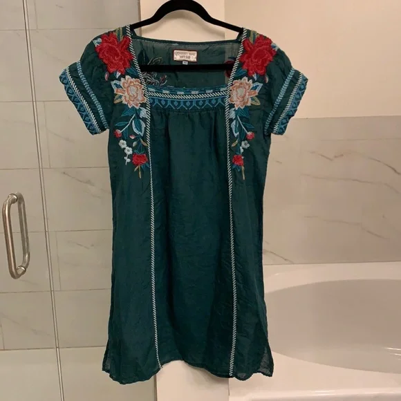 green emerald velvet dress Mexican Embroidered Knee Length Dress